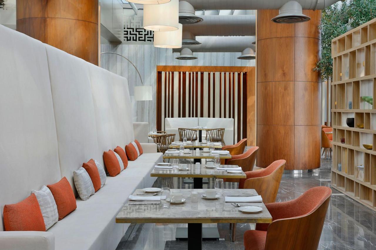 Jeddah Marriott Hotel Madinah Road Екстериор снимка Restaurant interior