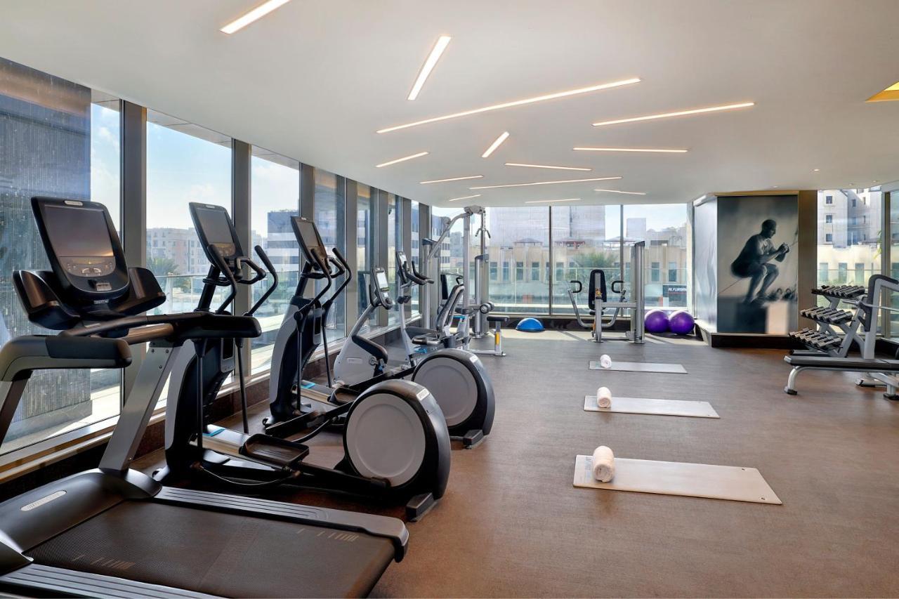 Jeddah Marriott Hotel Madinah Road Екстериор снимка The gym at the hotel