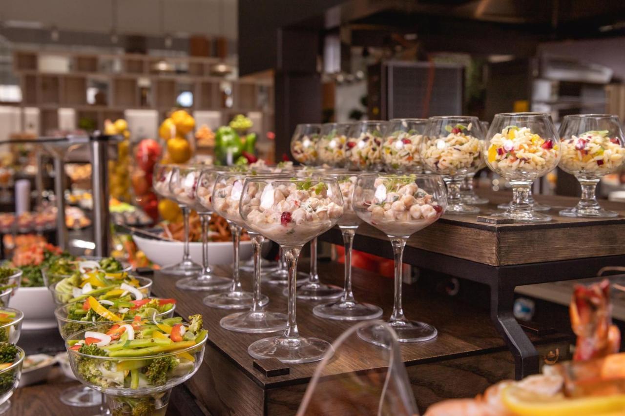 Jeddah Marriott Hotel Madinah Road Екстериор снимка Ceviche