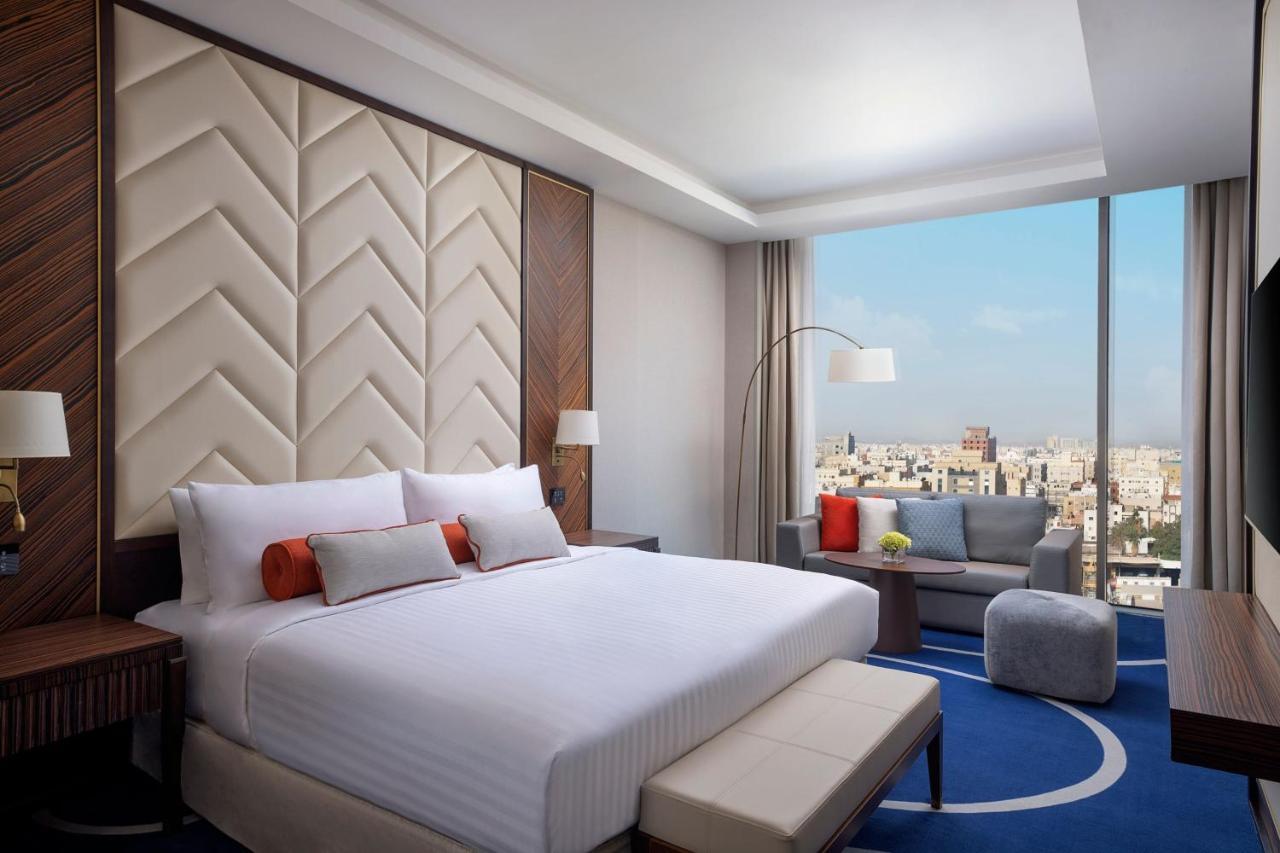 Jeddah Marriott Hotel Madinah Road Екстериор снимка Deluxe King